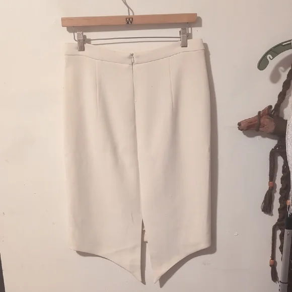 White Zara Knee Length Pencil Skirt With Tails Size 10 - Picture 5 of 7
